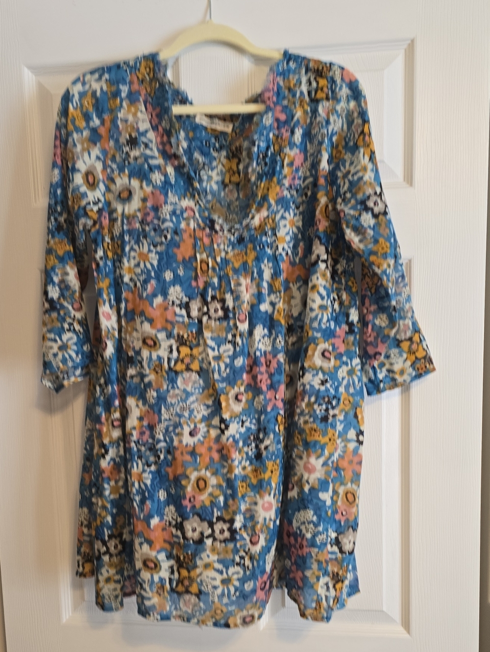 NATURAL LIFE Blue Floral V-Neck Tunic with Pink & Mustard Accents